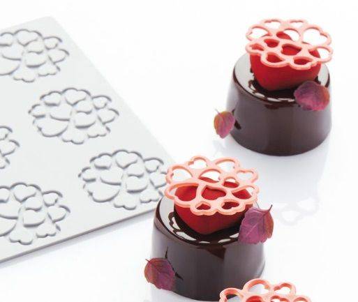Форма силиконовая PAVODECOR для декора. "Сердца 2" d50мм h2мм, 1,6мл, 15 ячеек Pavoni PR008