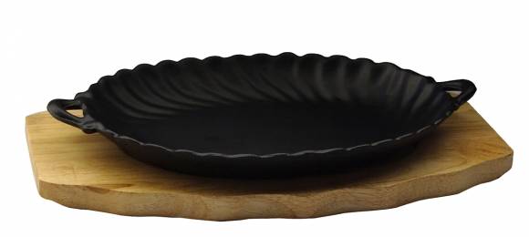Сковорода овальная 270х190мм с ручками чугун на деревянной подставке Luxstahl кт521