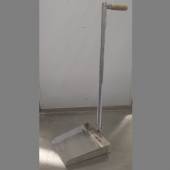 Совок из нержавеющей стали с длинной ручкой