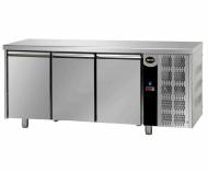 Стол холодильный трехдверный Apach AFM 03 Стол холодильный трехдверный Apach AFM 03